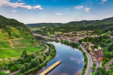 Fototapeta na wymiar Cochem a town on the Moselle river