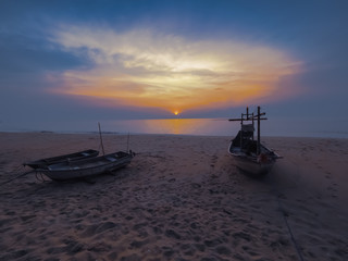 Obraz premium Beautiful sunrise at Ban Krut, Thailand 