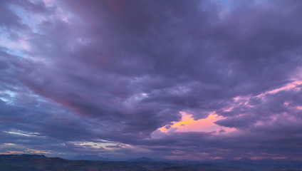 Fototapeta premium Cloudy sky over Italian countryside