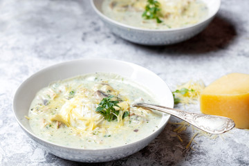 lasagna soup with chicken, mushrooms, cream and cheese