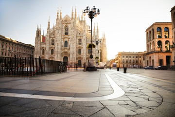 Obraz premium Duomo, town square in Milan morning after the rain, Lombardy. Italy
