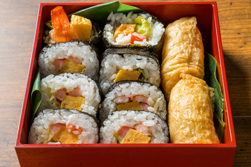巻き寿司　Rolled sushi of the Japanese-style