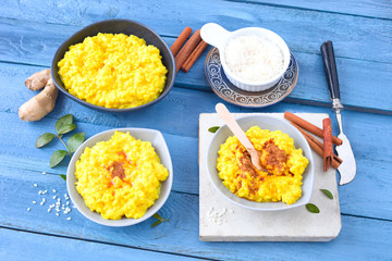 Milchreis mit Zimt und Kurkuma