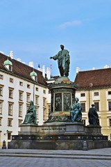 Fototapeta premium Kaiser Franz Denkmal im Hofburg, Wien