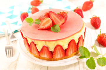 delicious strawberry cake