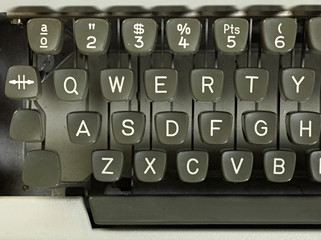 M&aacute;quina de escribir antigua teclado negro