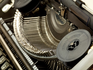 Máquina de escribir antigua teclado negro