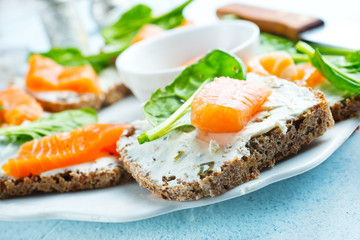 bread with cheese and salmon