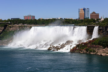 American Falls and Bridal Veil Falls seen from the canadian side, Niagara Falls, Ontario