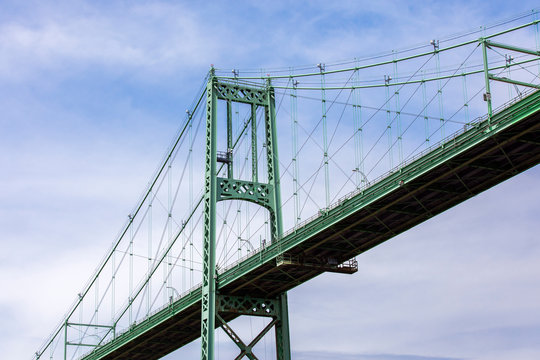 The Thousand Islands International Bridge