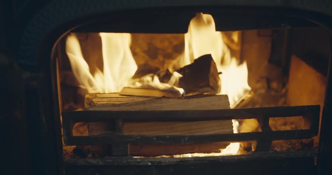 Log fire burning in a logburner