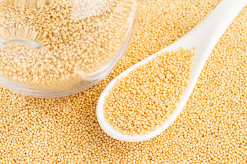 amaranth beans in spoon and glass bowl