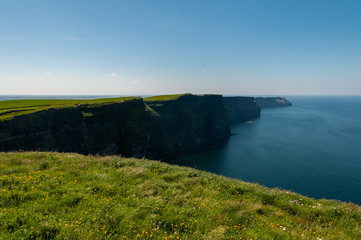 Irlanda, le Scogliere di Moher. Sono impressionanti e suggestive scogliere a picco sul mare situate...