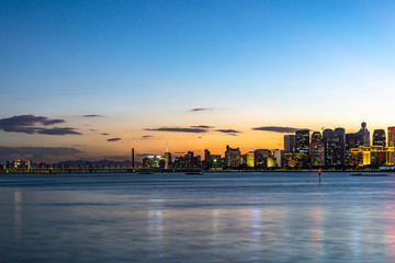 Fototapeta premium panoramic city skyline 