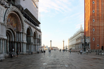 Fototapeta na wymiar Empty St. Mark's Square in Venice Italy early in the morning