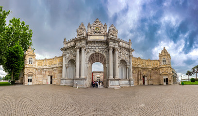 Obraz premium The Gate of the Sultan, Dolmabahce Palace, Istanbul, Turkey