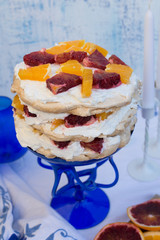 Blood oranges pavlova