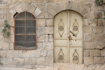 Old door and mesh construction