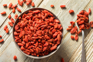 Raw Red Organic Goji Berries