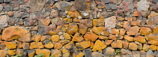 Vieux mur en pierre