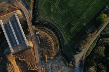 Bau einer Straße Baustelle aus der Luft