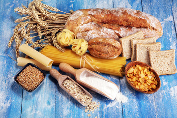 whole grain products with complex carbohydrates on table