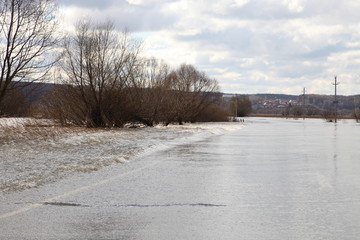 Obraz premium Water flooded the road.