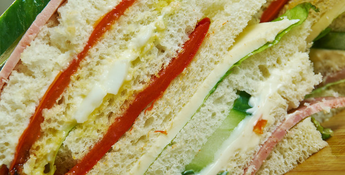 Sandwiches de miga