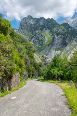 Obraz premium road in the mountains in Italy