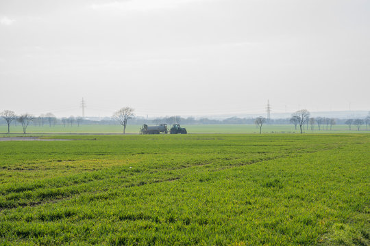 Windrad Landschaft Landwirtschaft Traktor