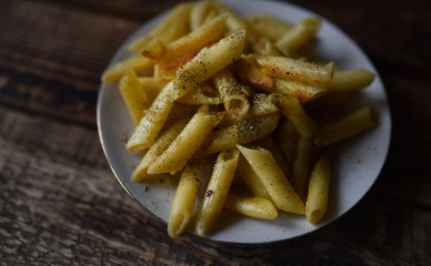 pasta fried with spices