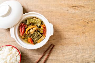 Bitter gourd and preserved mustard green soup with pork