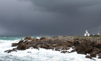 tempête en Bretagne sur les rochers