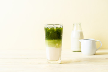 iced matcha green tea latte