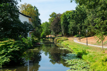 Fototapeta na wymiar canal Weverssingel and park in Amersfoort, The Netherlands