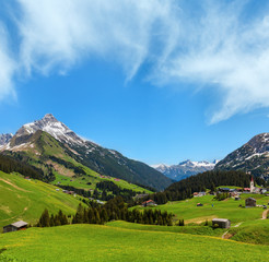Fototapeta na wymiar Alpine view (Vorarlberg,Austria)
