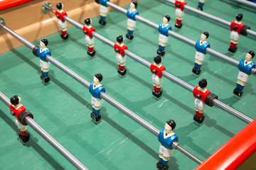 Table baby foot football kicker with miniature players