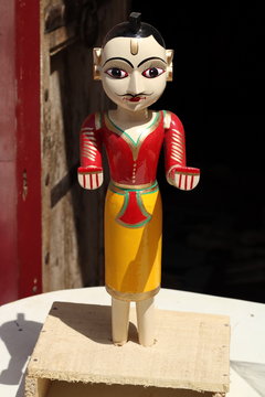 Wooden Painted Gangaur  Isar Statue