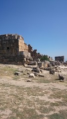 Fototapeta na wymiar Ruins and ruins of the ancient city, Hierapolis near Pamukkale, Turkey.