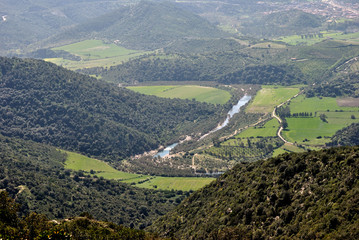 Fototapeta premium Veduta del fiume Flumendosa in territorio di Ballao
