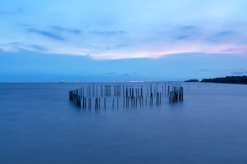 Fototapeta na wymiar Scenery of love Heart shape from bamboo With the blue sea