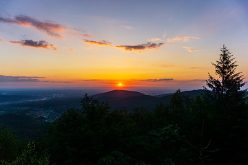 Fototapeta na wymiar Sonnenuntergang vom Bernstein im Schwarzwald