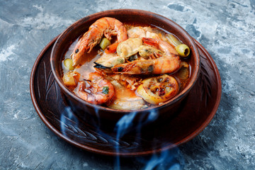 Sour soup with shrimp
