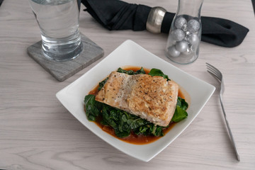 Salmon alla puttanesca