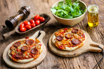 pizza chorizo et poivrons