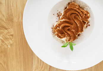tiramisu cake