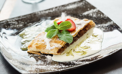 strudel with apple