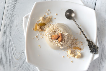Organic oat dessert with vanilla