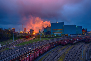 Stahlwerk in Duisburg mit Abstich