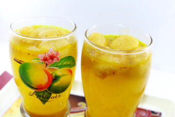 Kanji Wada or Kanji Vada in glass - Indian Snack Chaat